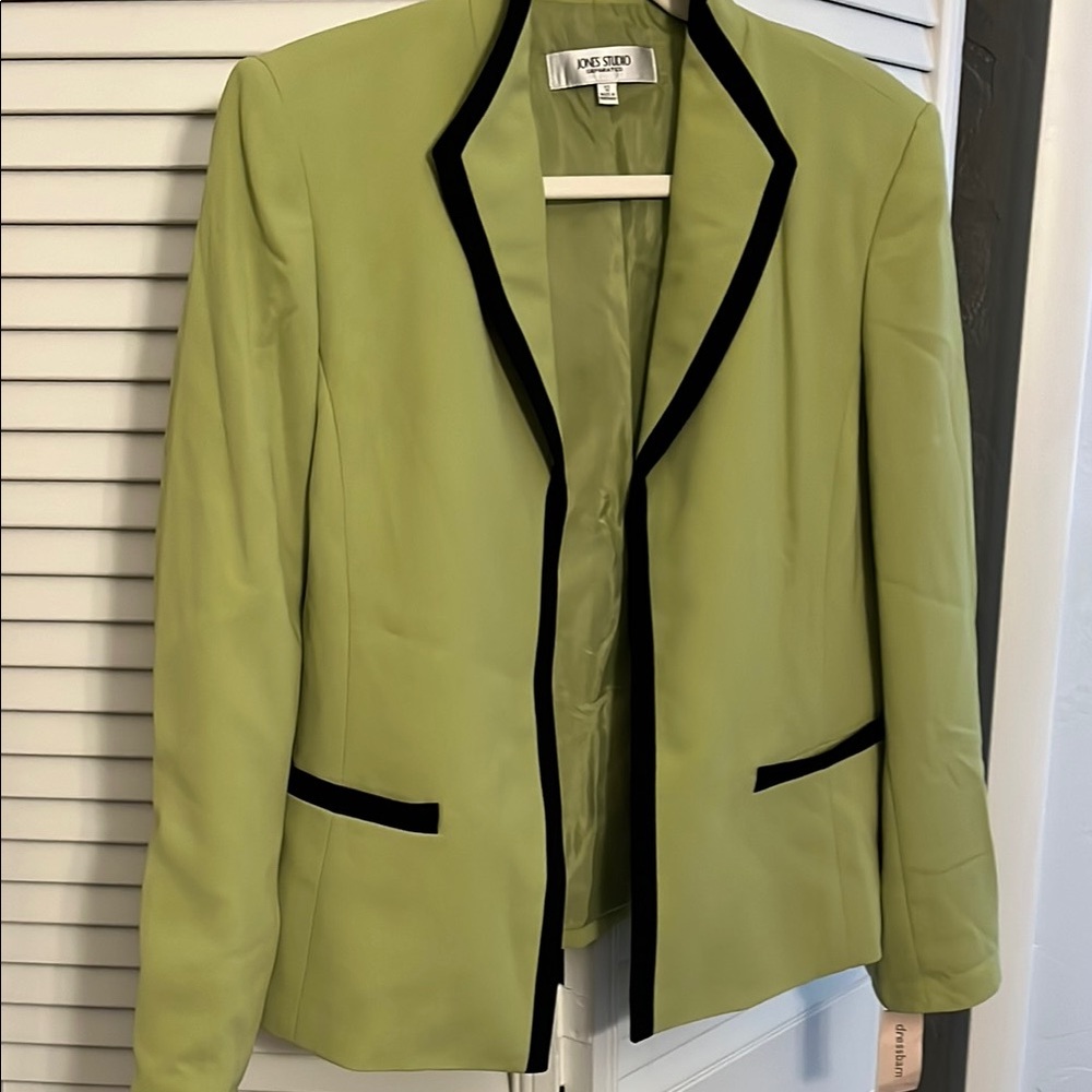 NWT Jones Studio Separates Green Blazer jacket  with dark Trim  SZ 12